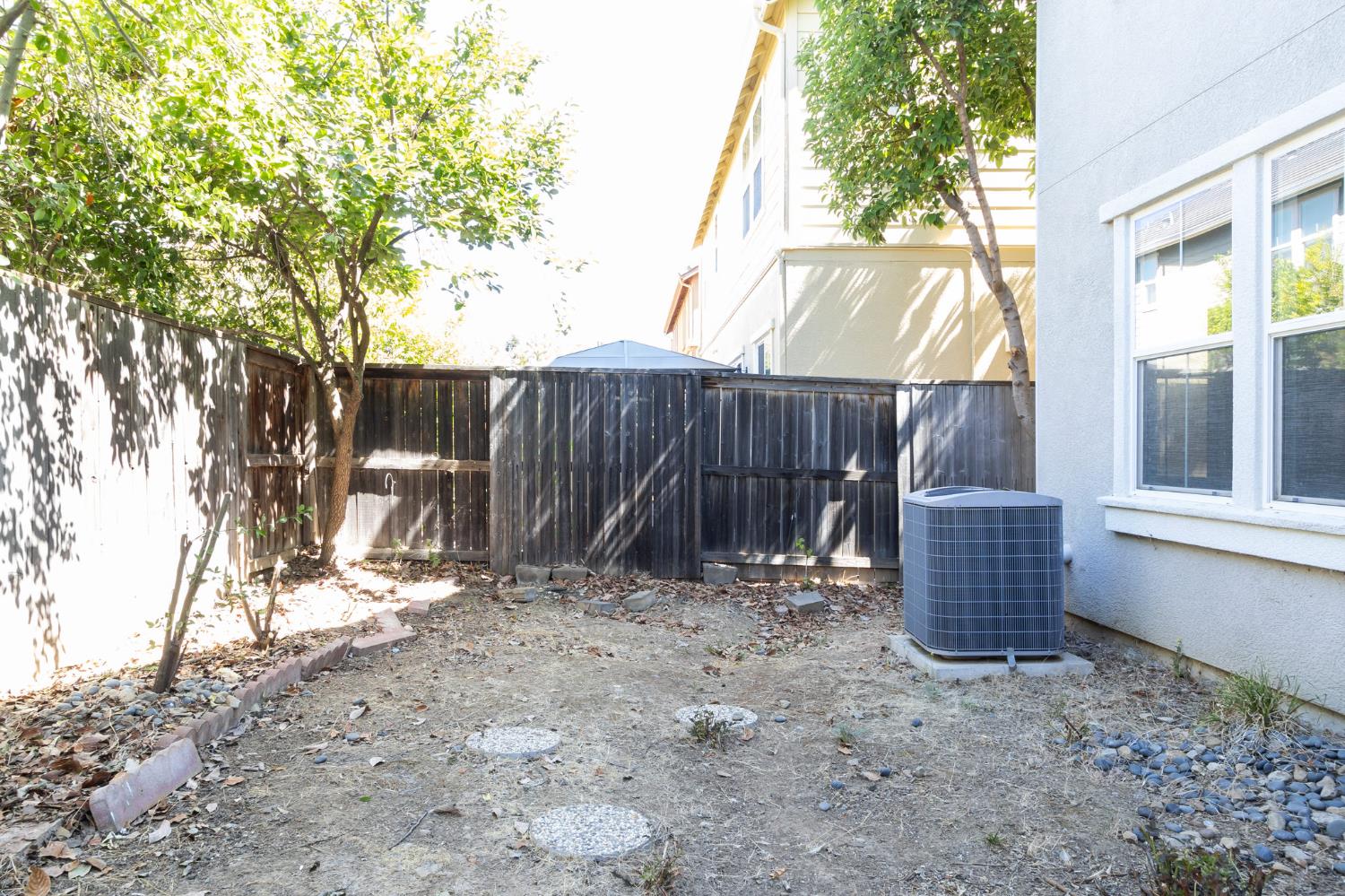 9390 Vintner Circle Patterson, CA 95363 - Photo 5 of 28