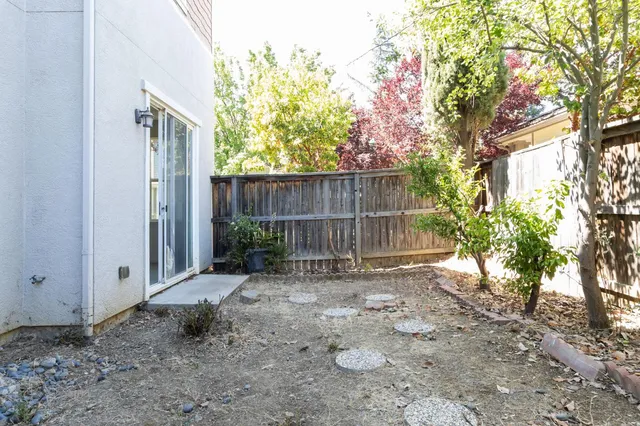 $385,000 | 9390 Vintner Circle, Patterson, CA 95363