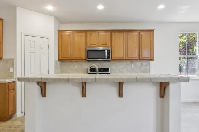 $385,000 | 9390 Vintner Circle, Patterson, CA 95363