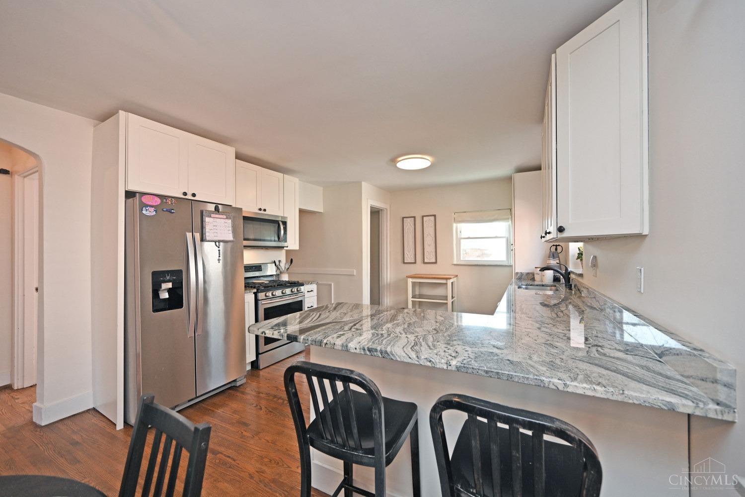 6905 Roe Street Cincinnati, OH 45227 - Photo 8 of 25 Gallery Image 8