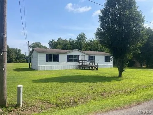 $35,900 | 605 West Main Street, Hayti, MO 63851