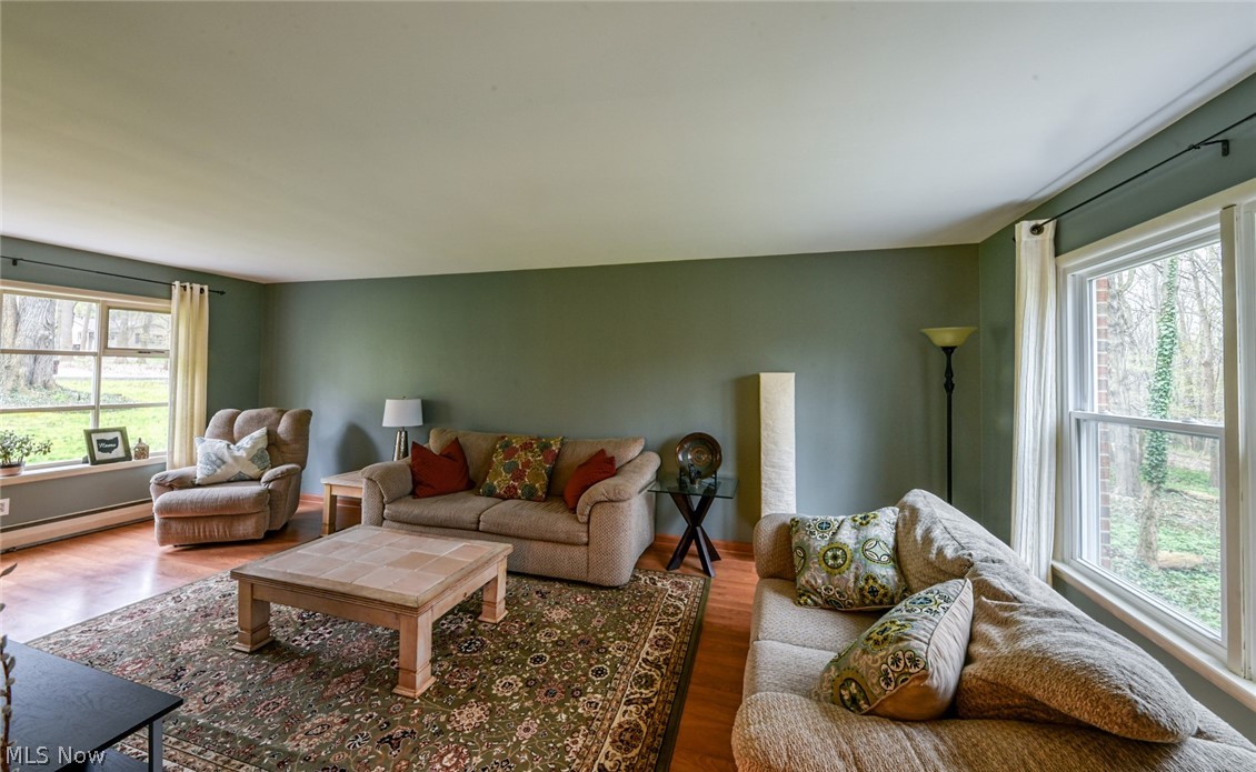 244 Harmony Hills Road Akron, OH 44321 - Photo 11 of 35 Living room.
