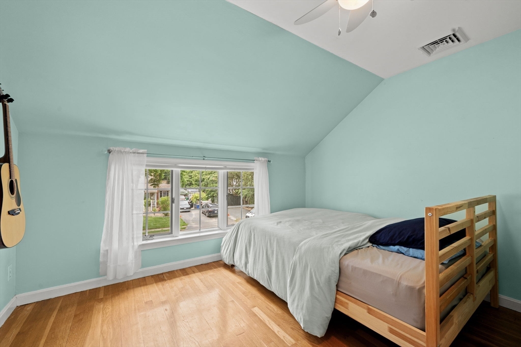 7 Trickett Road Lynnfield, MA 01940 - Photo 13 of 37