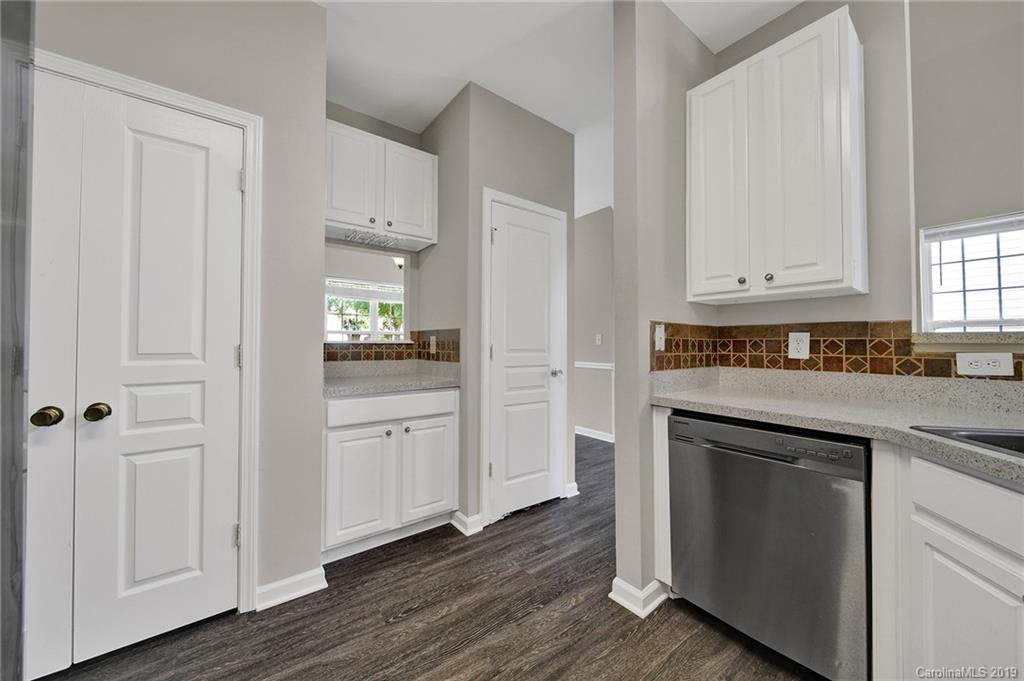 2535 Fossil Stone Lane Fort Mill, SC 29708 - Photo 9 of 38