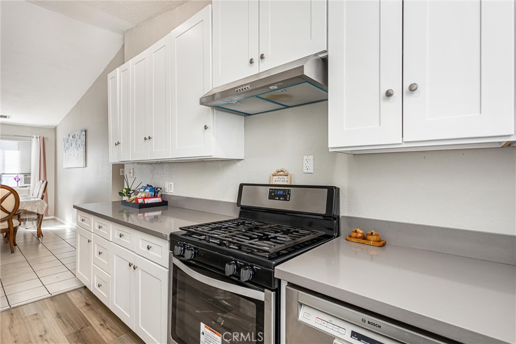 16422 Tolowa Road Apple Valley, CA 92307 - Photo 13 of 35