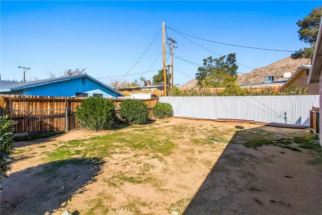 $370,000 | 16422 Tolowa Road, Apple Valley, CA 92307