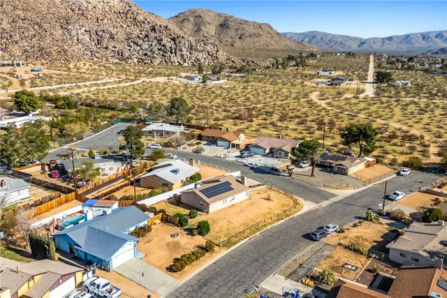$370,000 | 16422 Tolowa Road, Apple Valley, CA 92307