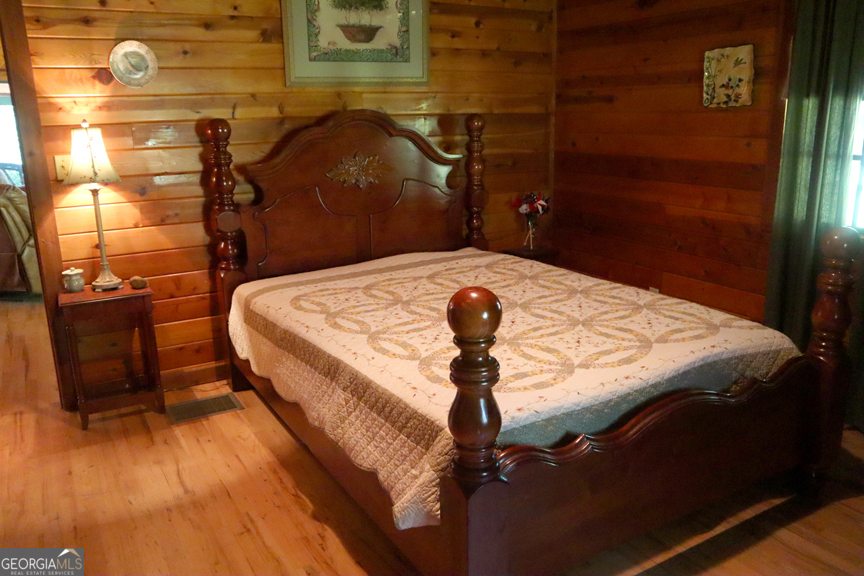 671 Pine Lake Sparta, GA 31087 - Photo 24 of 31 a close view of a sink