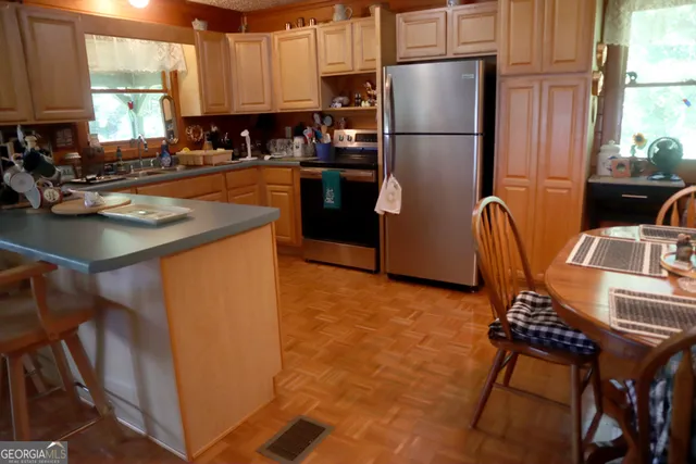 $850,000 | 671 Pine Lake, Sparta, GA 31087