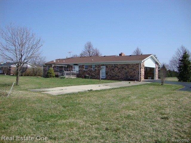8555 Chinavare Road Newport, MI 48166 - Photo 3 of 22 REAR VIEW