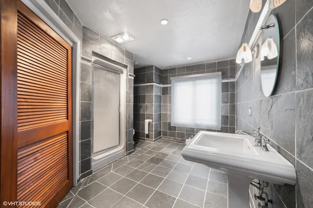 $620,000 | 13 Chipping Campden Drive, South Barrington, IL 60010