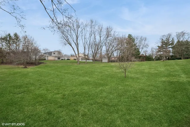 $620,000 | 13 Chipping Campden Drive, South Barrington, IL 60010