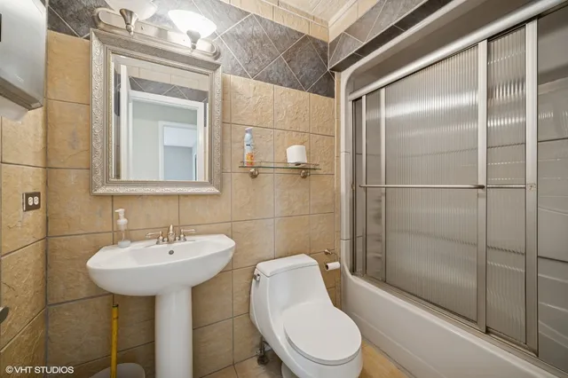 $620,000 | 13 Chipping Campden Drive, South Barrington, IL 60010