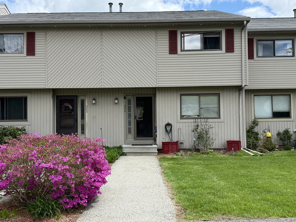 28 Southbridge Road, Unit 304 Charlton, MA 01507 - Photo 1 of 22 Gallery Image 1