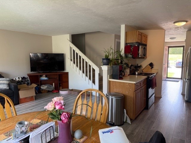 28 Southbridge Road, Unit 304 Charlton, MA 01507 - Photo 5 of 22 Gallery Image 5