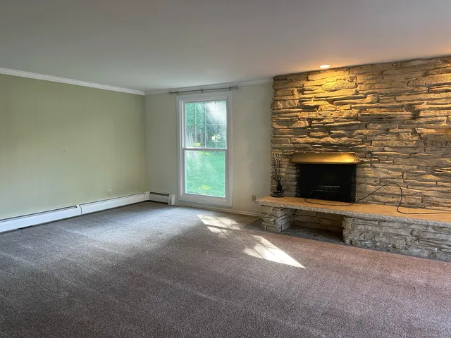 $2,200 | 856 Brickley Drive, Fontana, WI 53125