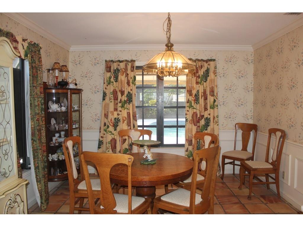 700 Cypress Road Vero Beach, FL 32963 - Photo 14 of 25 Gallery Image 14