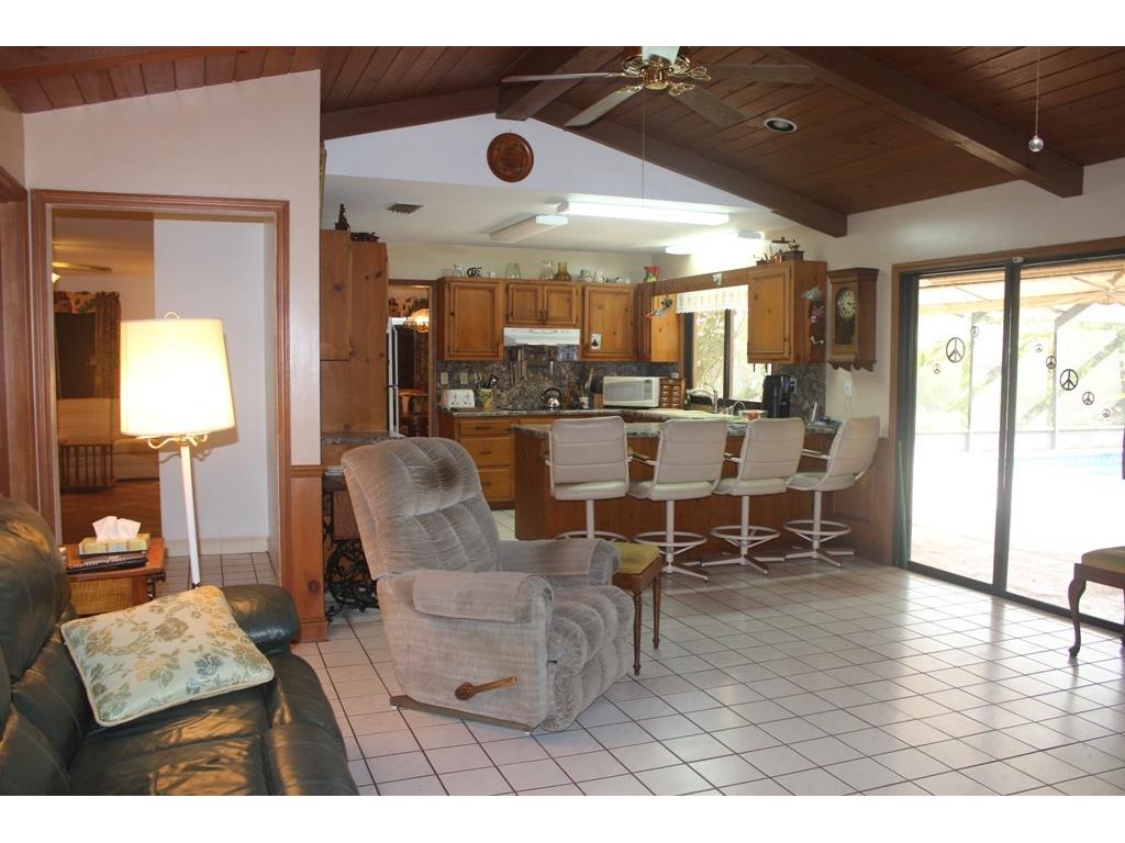 700 Cypress Road Vero Beach, FL 32963 - Photo 9 of 25 Gallery Image 9