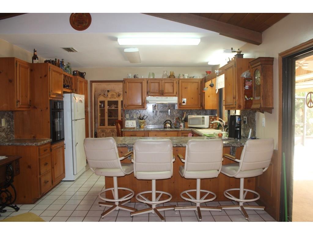 700 Cypress Road Vero Beach, FL 32963 - Photo 10 of 25 Gallery Image 10
