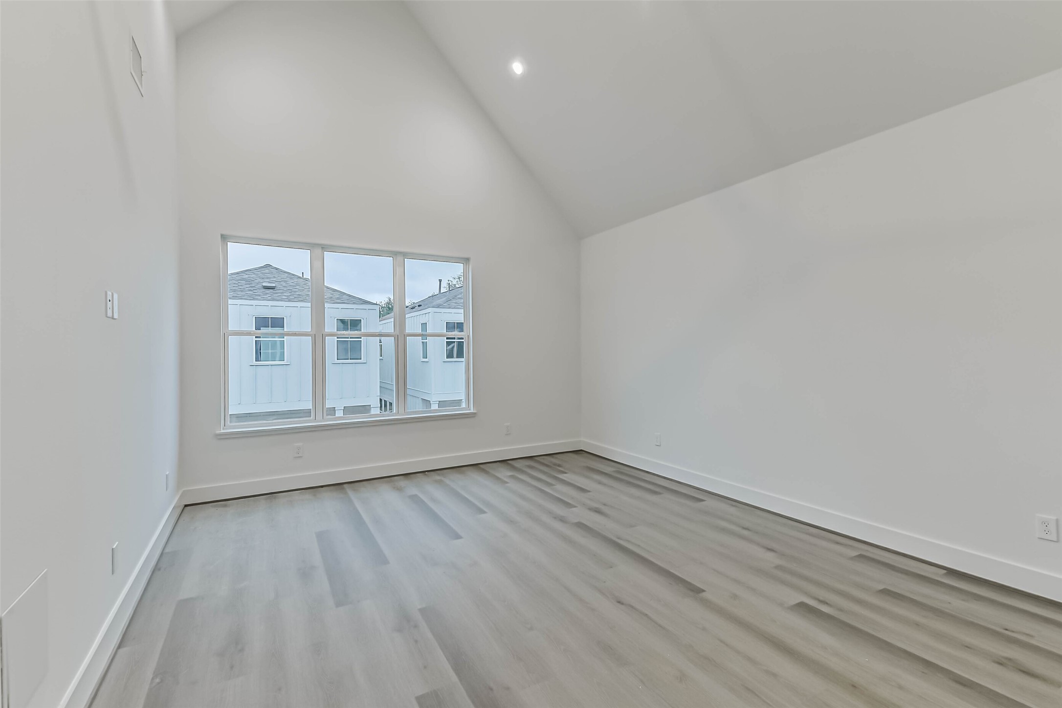 7709 Earl Rudder Way Houston, TX 77055 - Photo 22 of 34