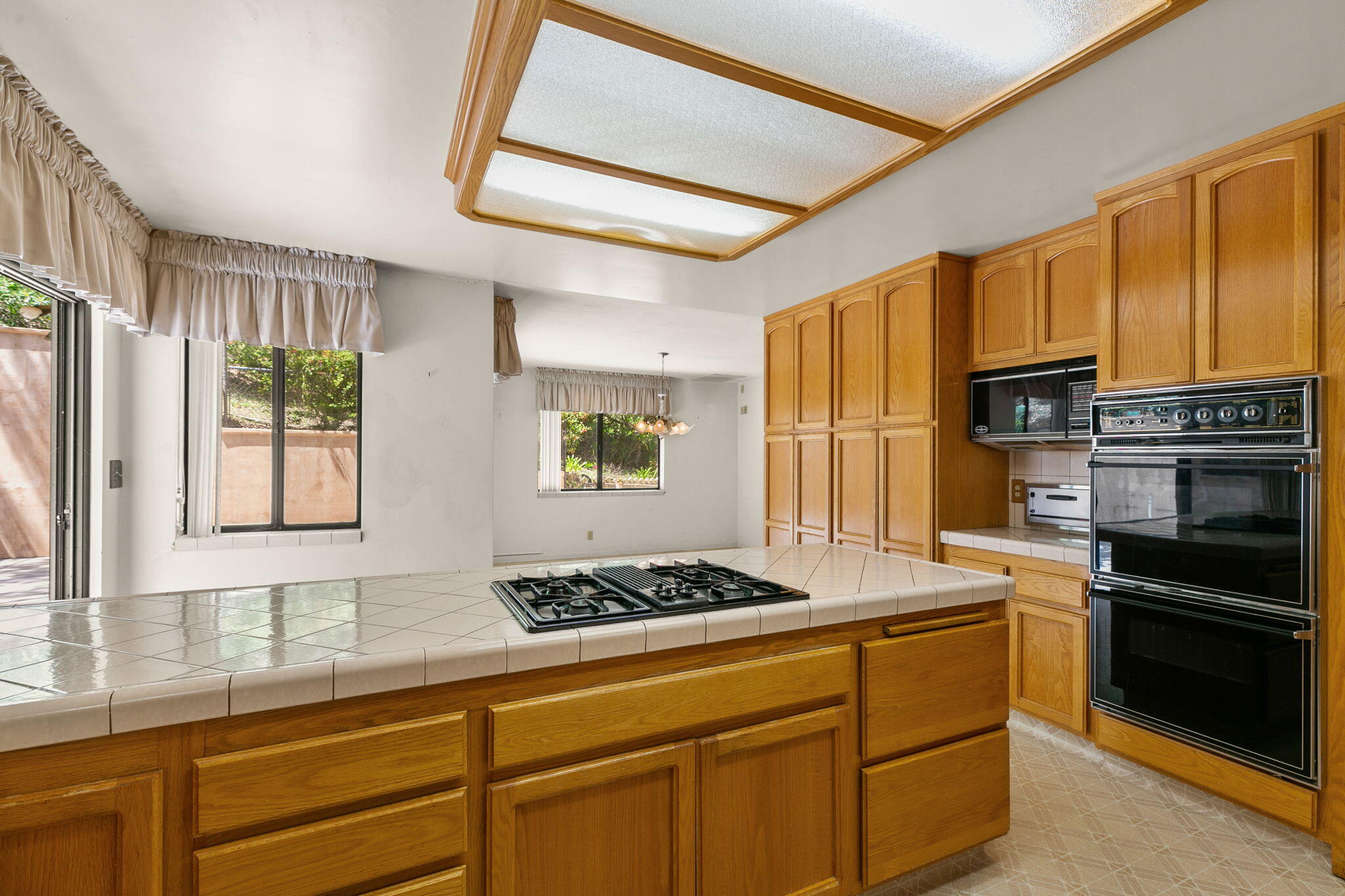 1920 Sycamore Canyon Road Santa Barbara, CA 93108 - Photo 22 of 66 23-web-or-mls-UpmarketMedia_1920Syc-29