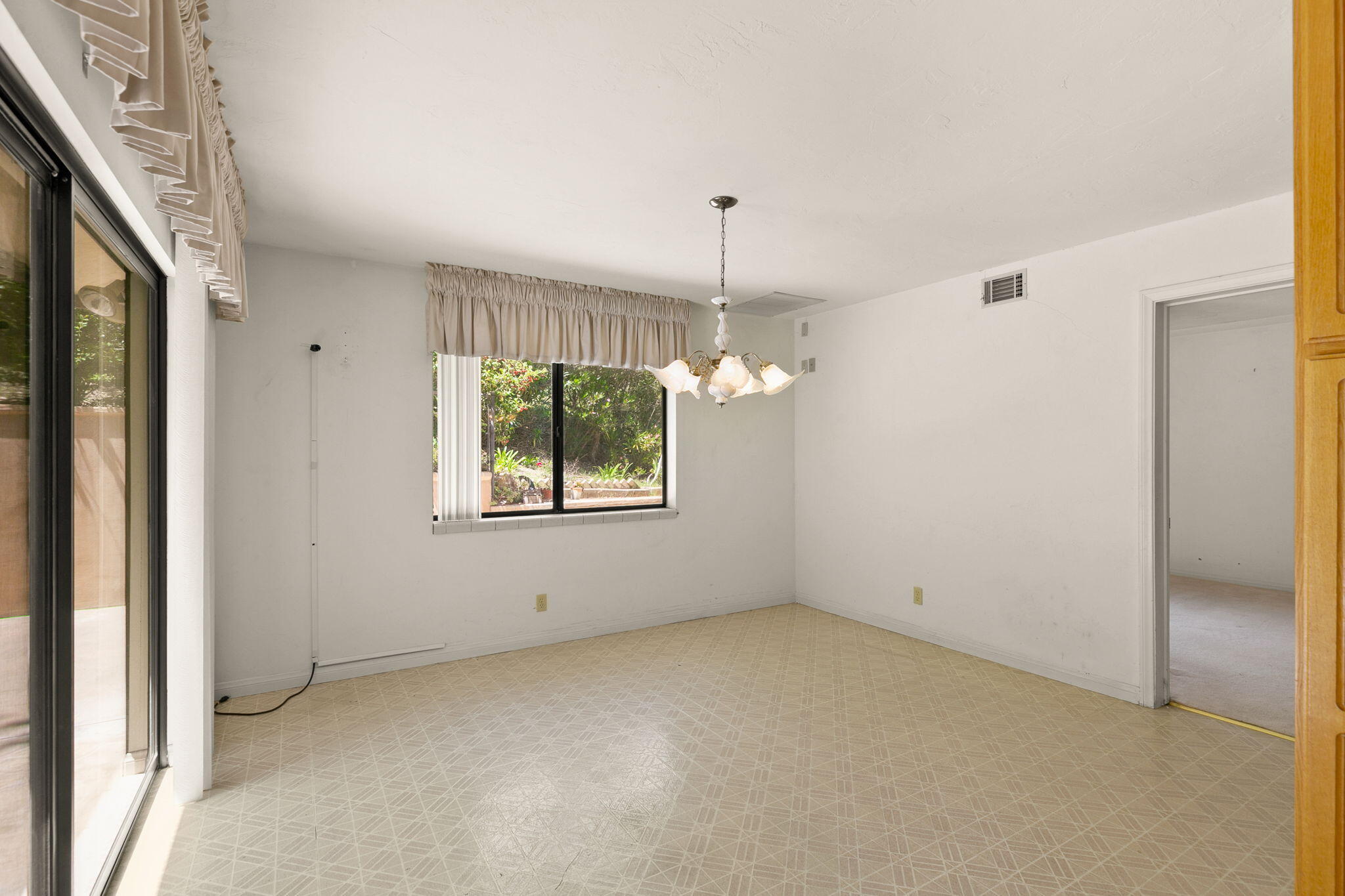 1920 Sycamore Canyon Road Santa Barbara, CA 93108 - Photo 24 of 66 25-web-or-mls-UpmarketMedia_1920Syc-32