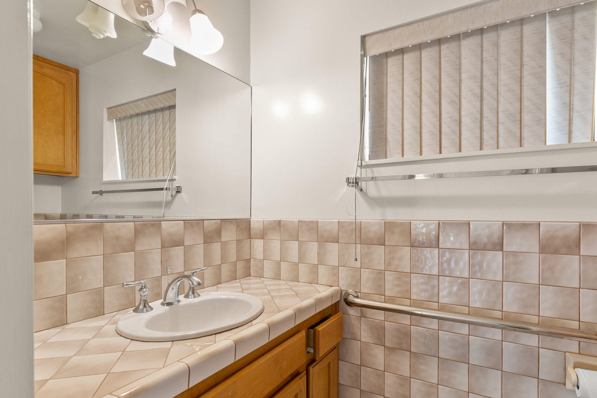 1920 Sycamore Canyon Road Santa Barbara, CA 93108 - Photo 29 of 66 30-web-or-mls-UpmarketMedia_1920Syc-15