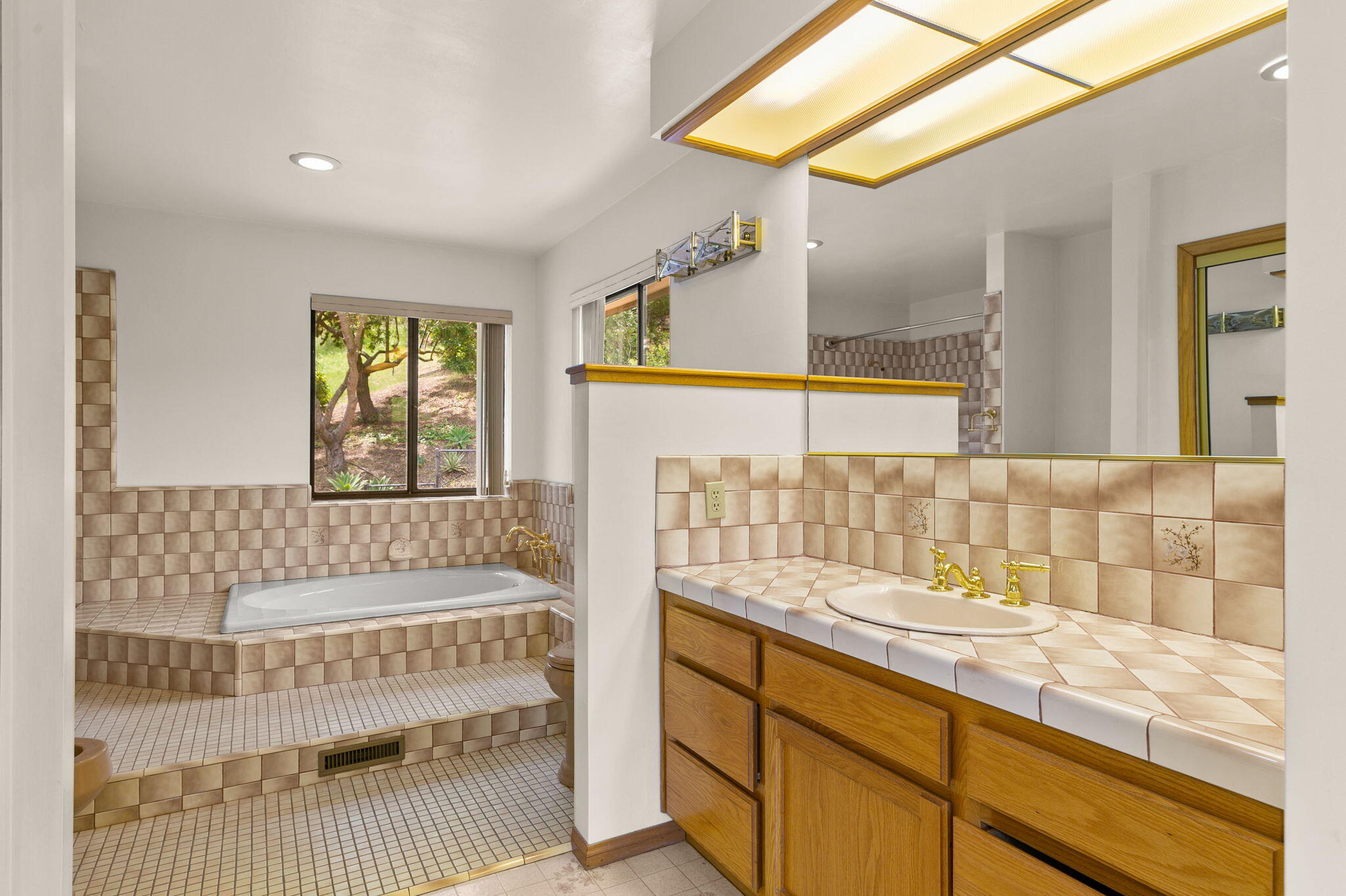 1920 Sycamore Canyon Road Santa Barbara, CA 93108 - Photo 35 of 66 36-web-or-mls-UpmarketMedia_1920Syc-10