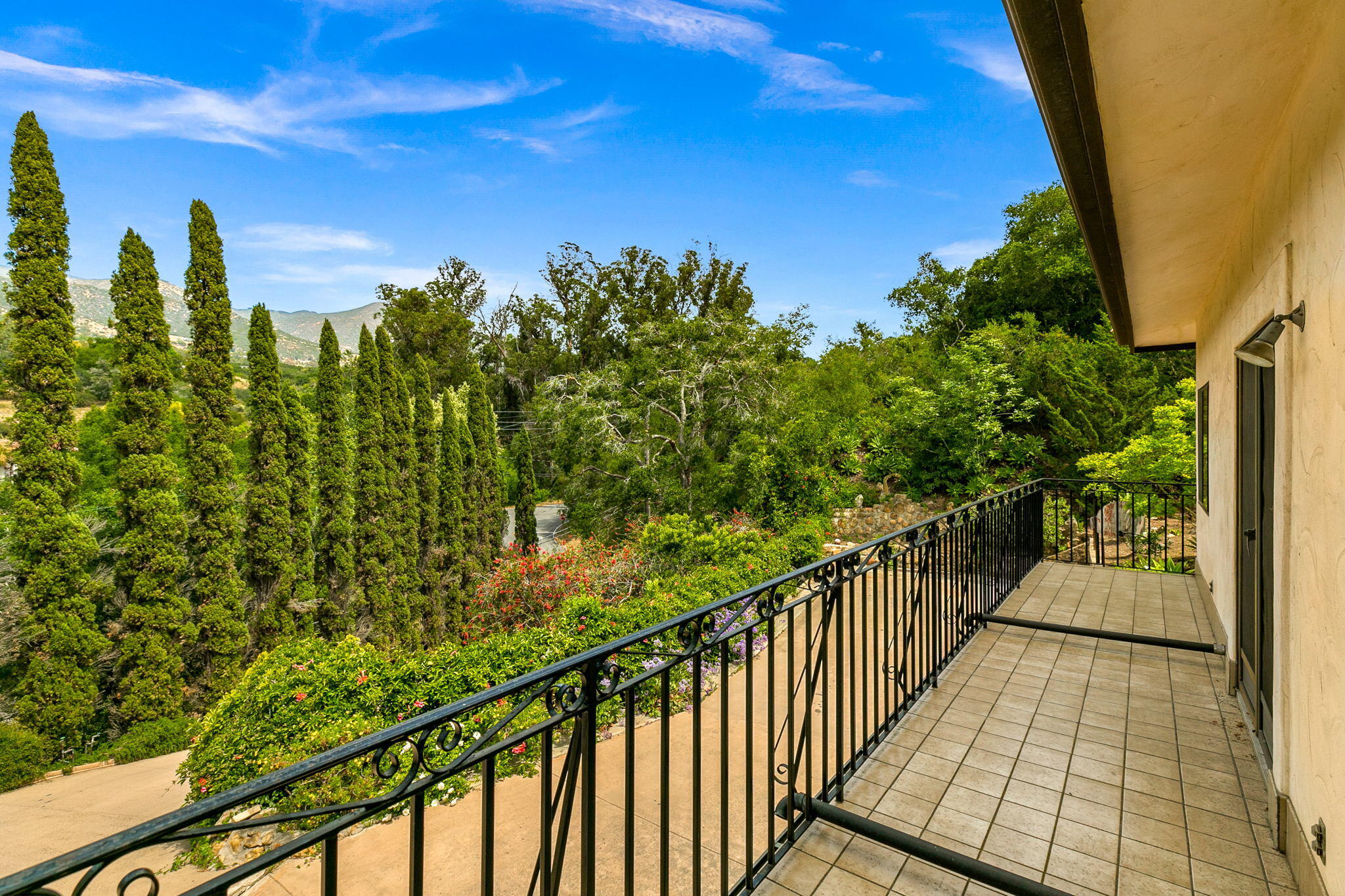 1920 Sycamore Canyon Road Santa Barbara, CA 93108 - Photo 39 of 66 40-web-or-mls-UpmarketMedia_1920Syc-48
