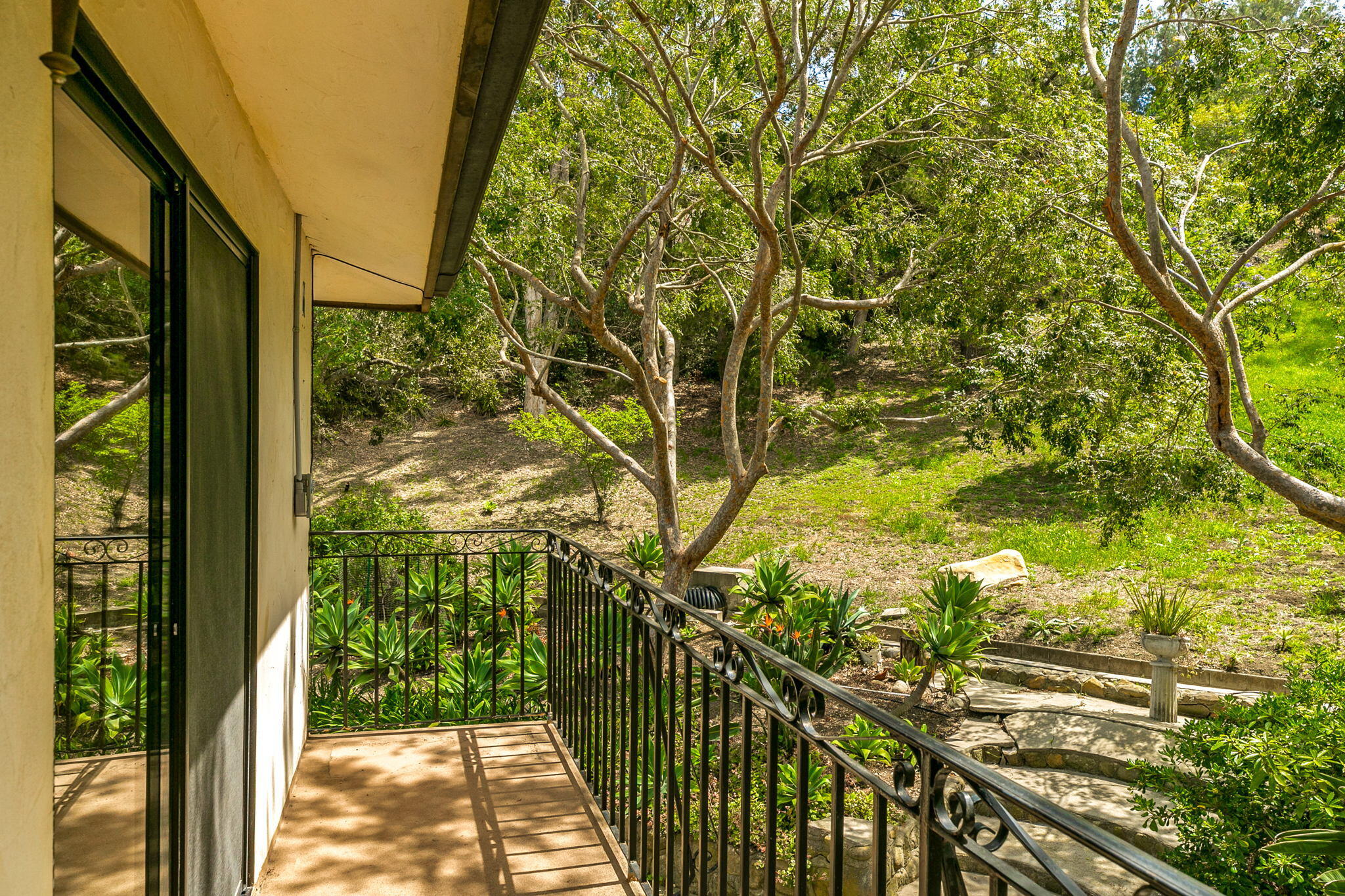 1920 Sycamore Canyon Road Santa Barbara, CA 93108 - Photo 44 of 66 45-web-or-mls-UpmarketMedia_1920Syc-50