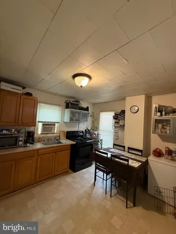 $160,000 | 716 West King Street, Martinsburg, WV 25401