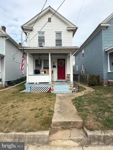 $160,000 | 716 West King Street, Martinsburg, WV 25401