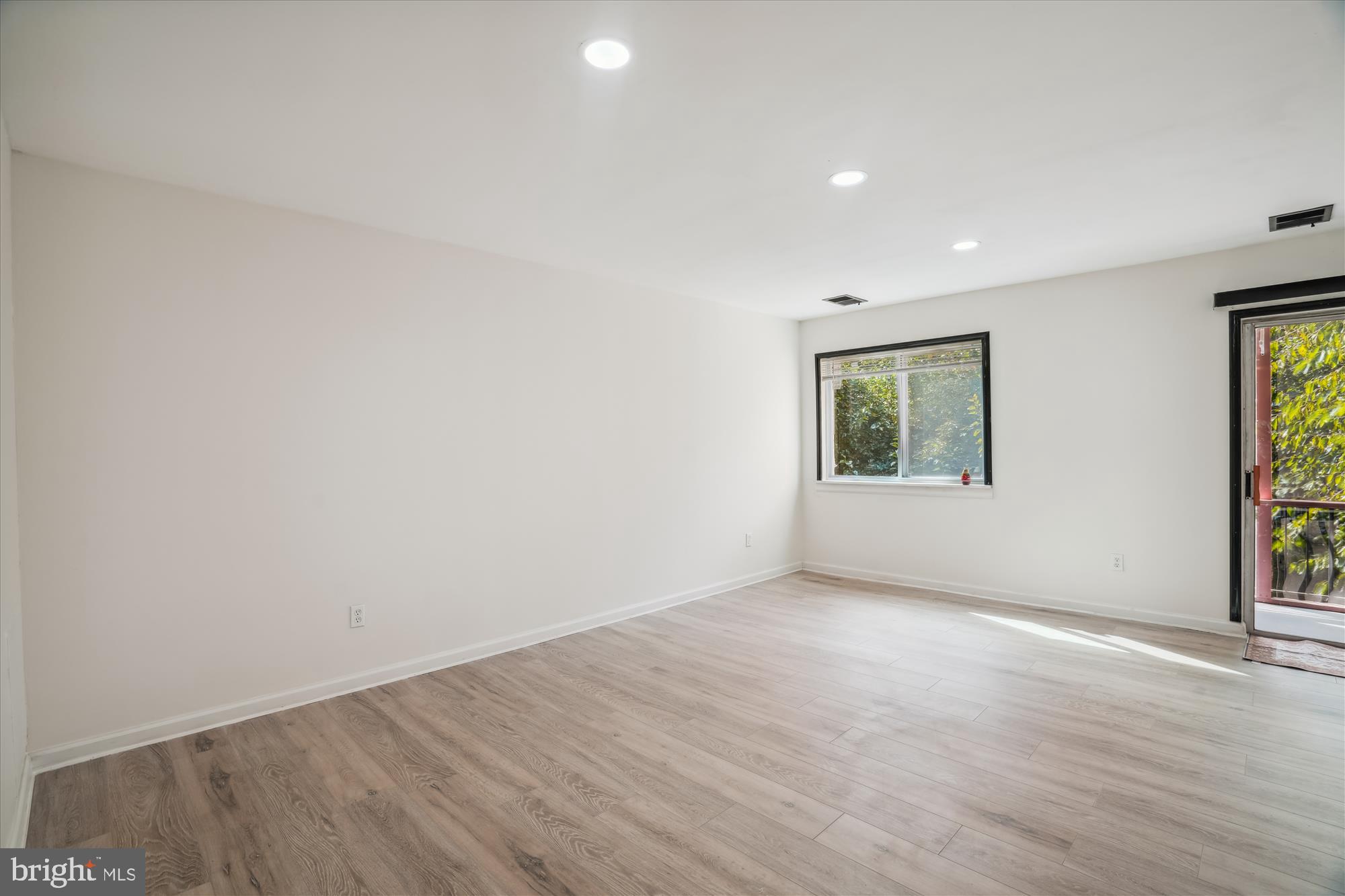 3382 Hewitt Avenue, Unit 201 Silver Spring, MD 20906 - Photo 20 of 32