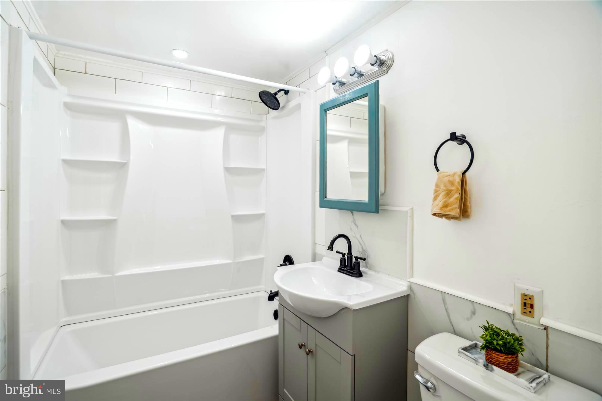 3382 Hewitt Avenue, Unit 201 Silver Spring, MD 20906 - Photo 7 of 32 Bathroom