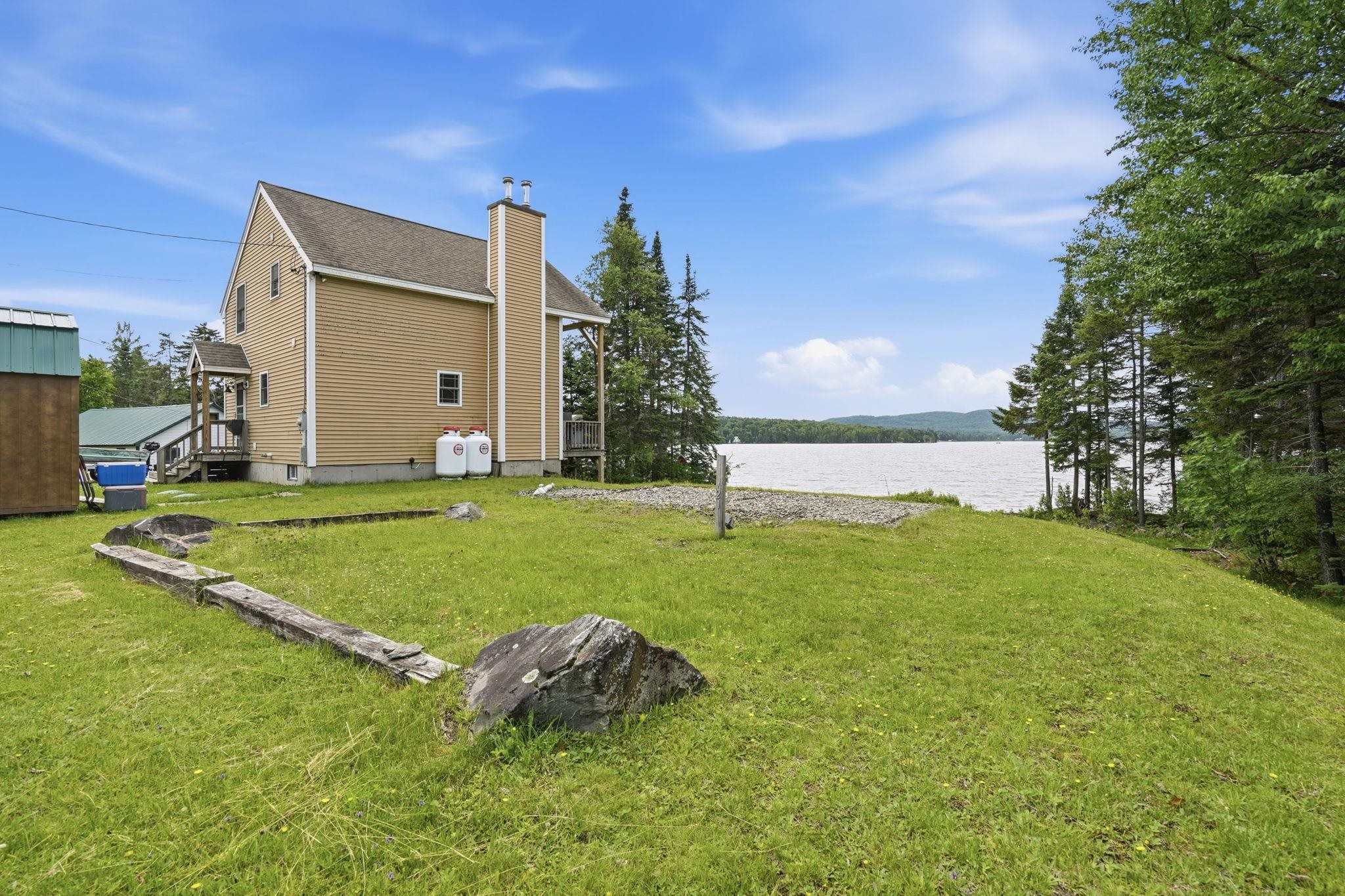 221 Beach Road Pittsburg, NH 03592 - Photo 8 of 14