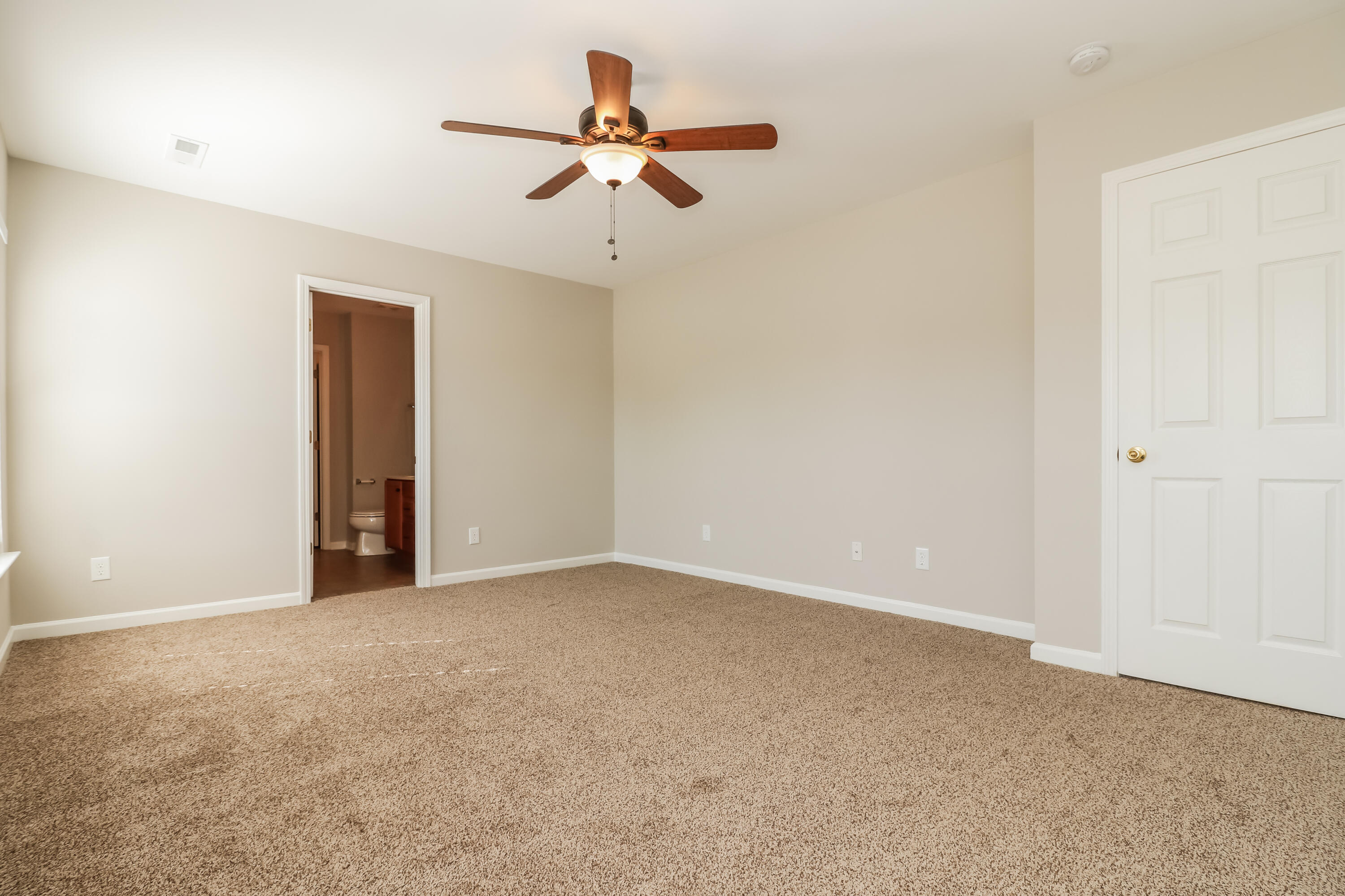 263 Woodbrook Way Moncks Corner, SC 29461 - Photo 13 of 15 1004601.263 Woodbrook Way - Main Bedroom