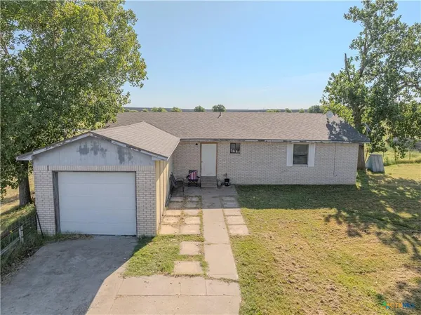 $475,000 | 9796 Highway 190, Rogers, TX 76569