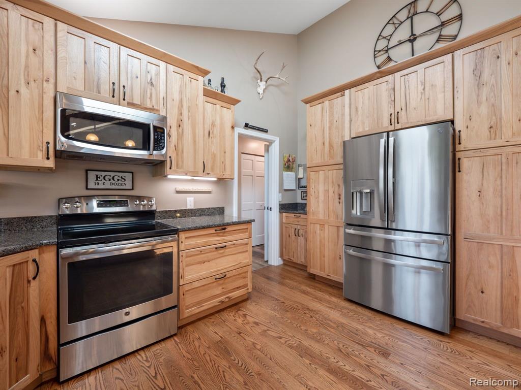 7291 Cedar Lake Road Pinckney, MI 48169 - Photo 16 of 57