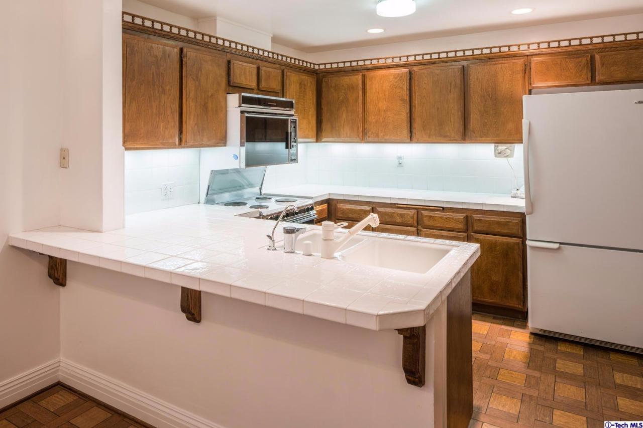 1333 Valley View Road, Unit 11 Glendale, CA 91202 - Photo 13 of 23 Additional Photo
