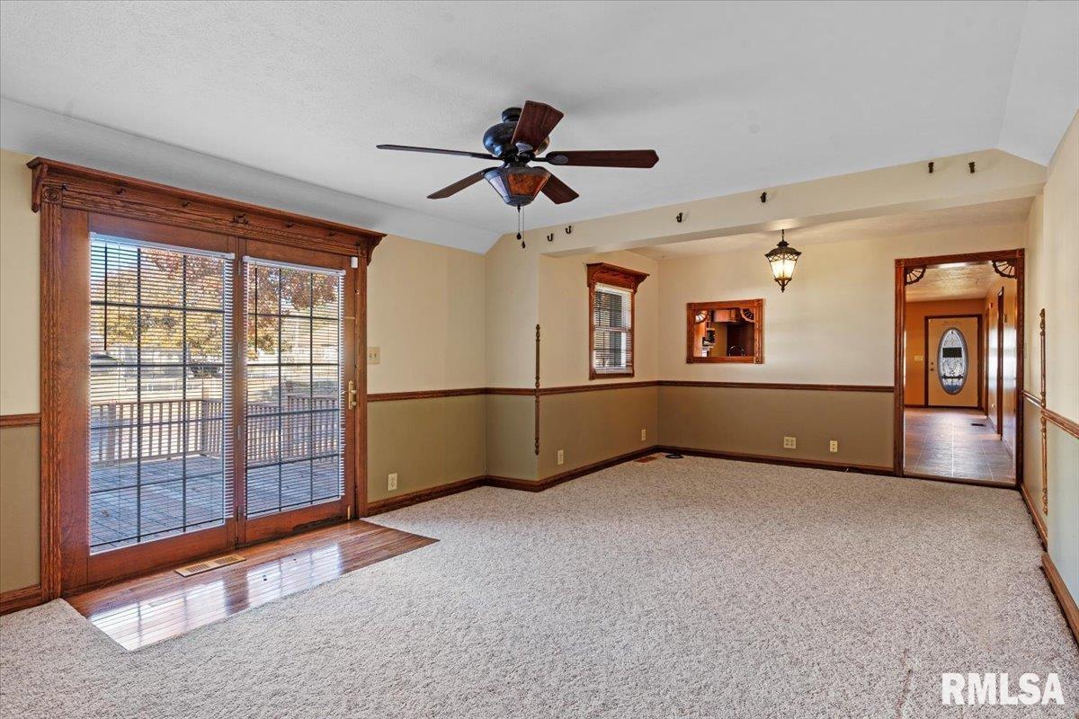 103 South Henderson Street Virden, IL 62690 - Photo 13 of 33