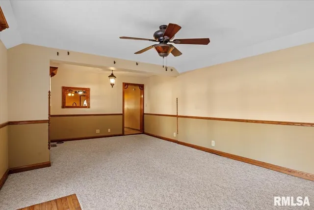 $164,900 | 103 South Henderson Street, Virden, IL 62690