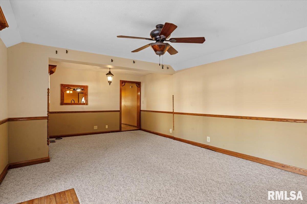 103 South Henderson Street Virden, IL 62690 - Photo 14 of 33