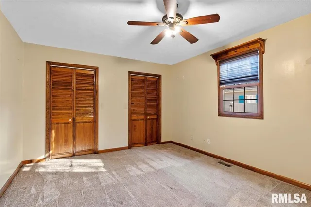 $164,900 | 103 South Henderson Street, Virden, IL 62690