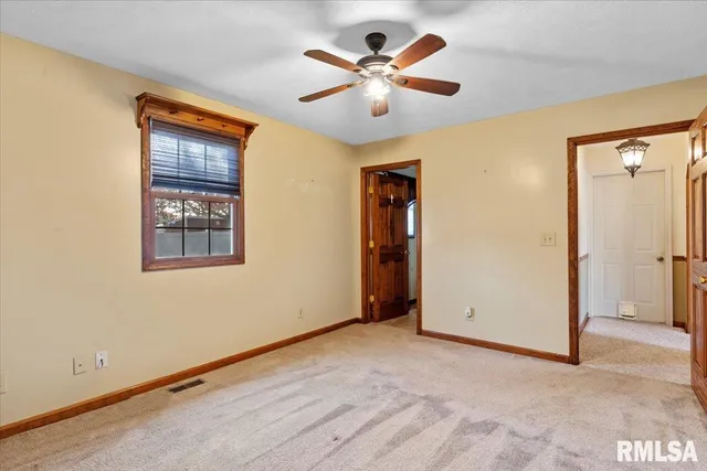 $164,900 | 103 South Henderson Street, Virden, IL 62690