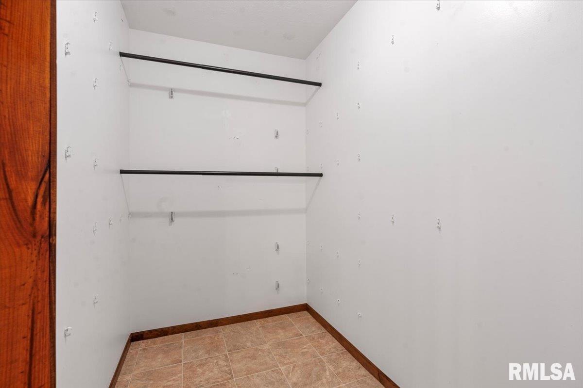 103 South Henderson Street Virden, IL 62690 - Photo 24 of 33