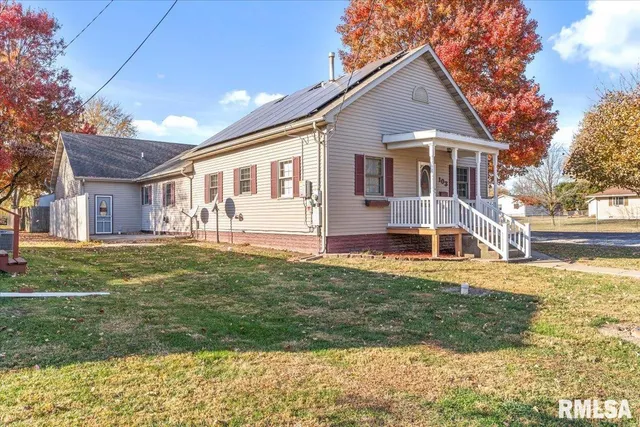 $164,900 | 103 South Henderson Street, Virden, IL 62690