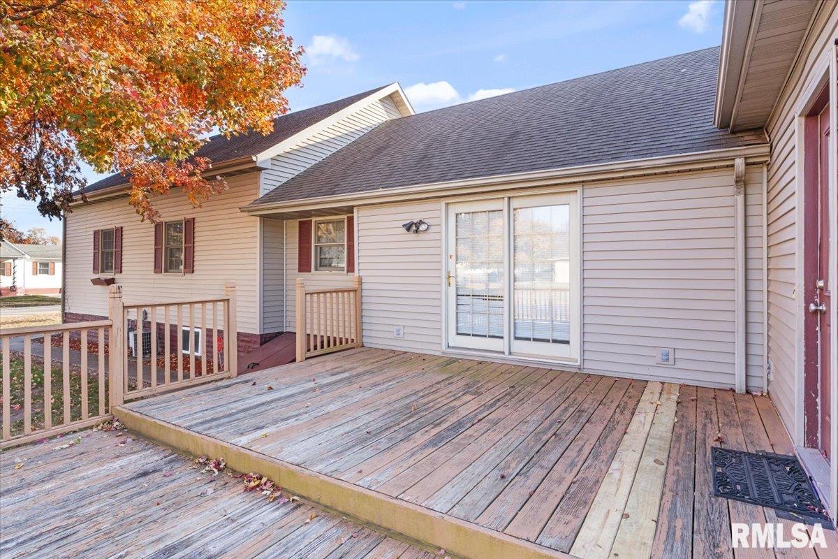 103 South Henderson Street Virden, IL 62690 - Photo 31 of 33