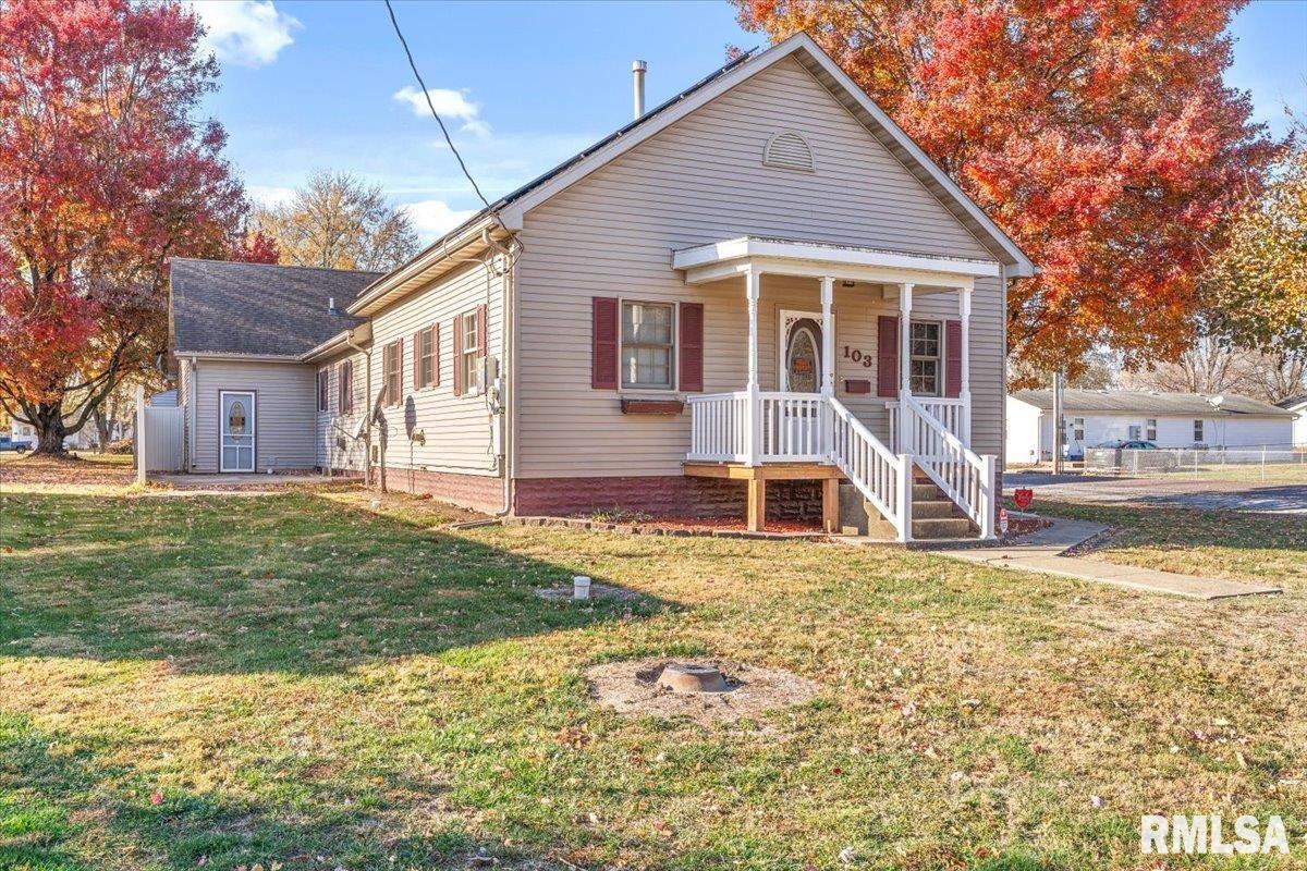 103 South Henderson Street Virden, IL 62690 - Photo 4 of 33
