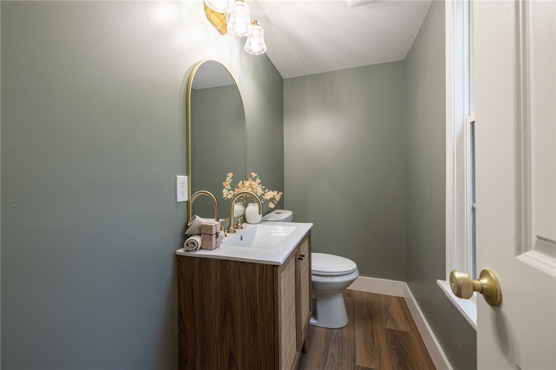 98 Glendale Park Rochester, NY 14613 - Photo 13 of 22 Gallery Image 13