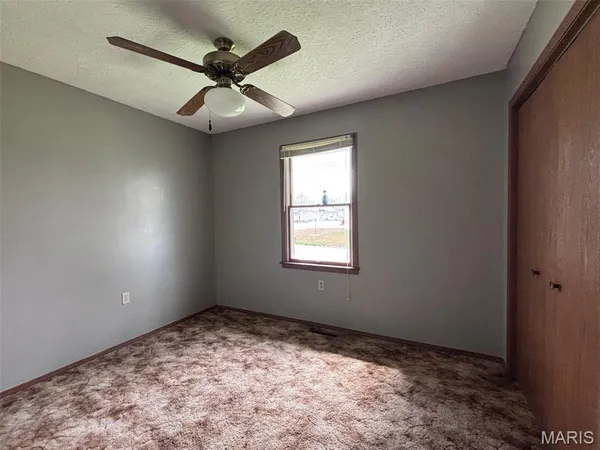 $83,000 | 701 Sumner Street, Jerseyville, IL 62052